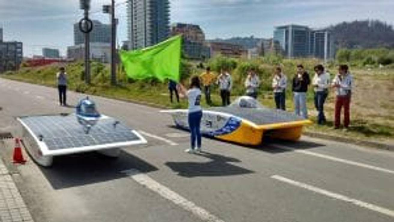 [VIDEO] Carrera de Autos Solares