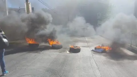 TRABAJADORES SE TOMAN CHACABUCO