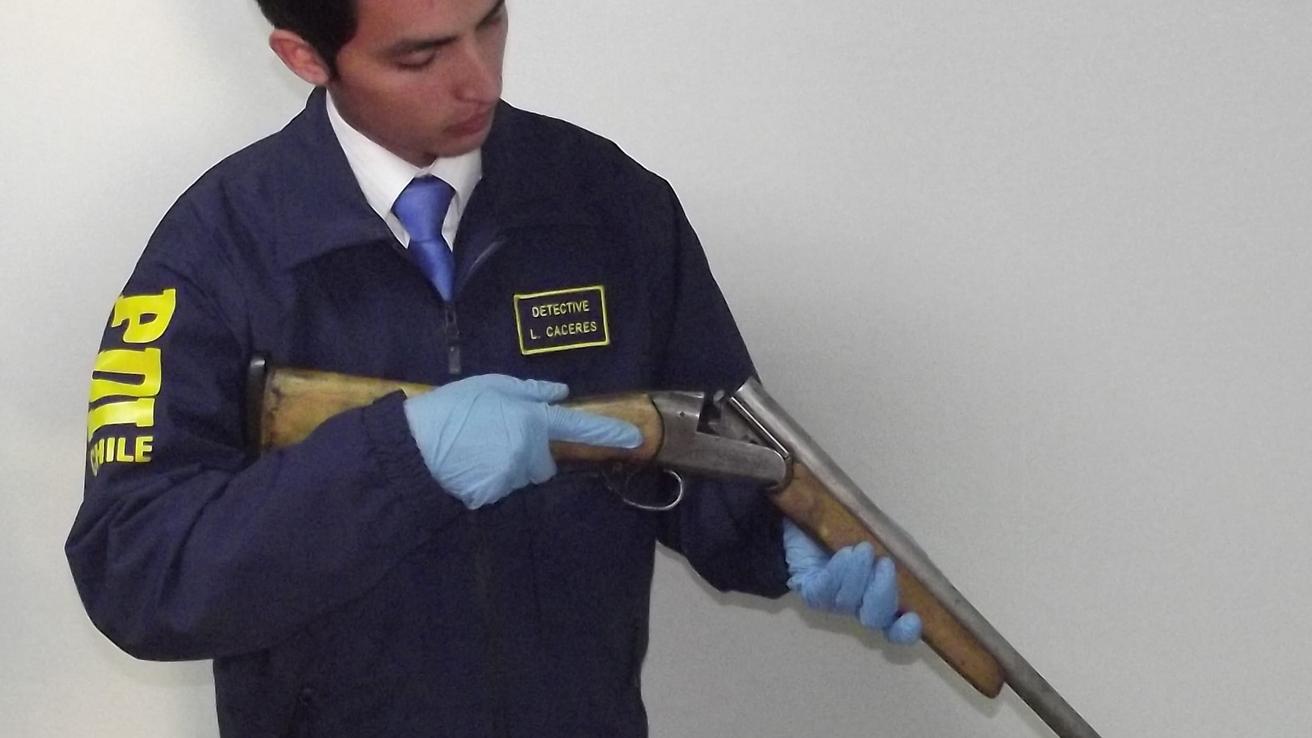 Sorprendido vendiendo armas por Facebook