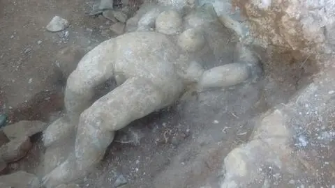 Escultura causa asombro en Tomé
