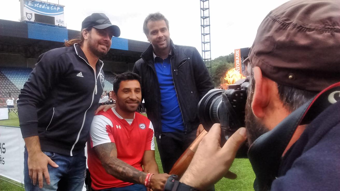 Héroes de Atenas inauguraron olimpiadas Santo Tomás
