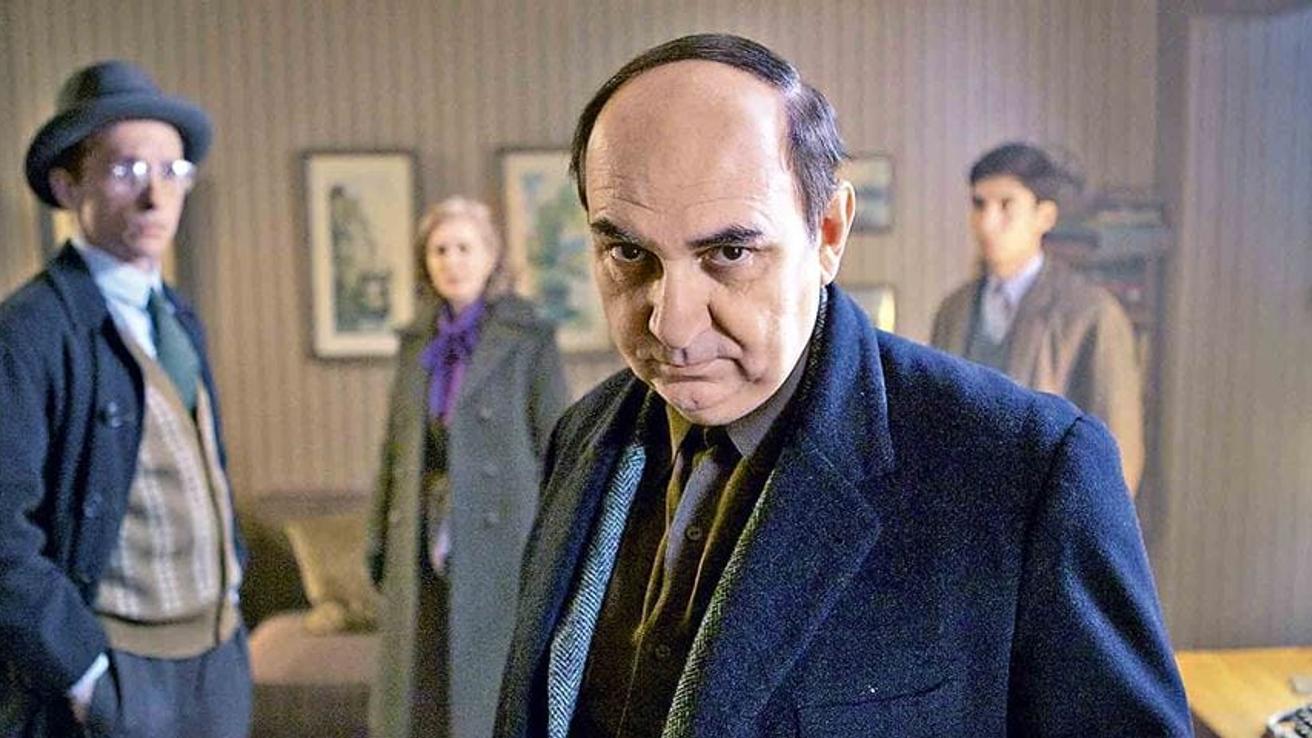 Película Neruda en el Teatro UdeC