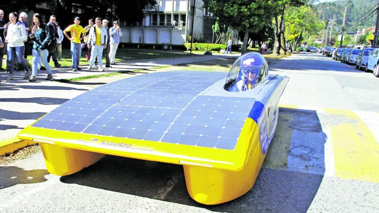 El auto solar quiere llegar al fin del mundo!