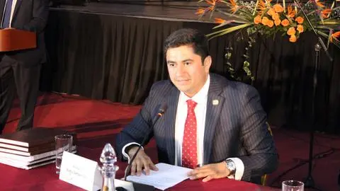 Alcalde de Talcahuano aclaró polémica por fuegos artificiales