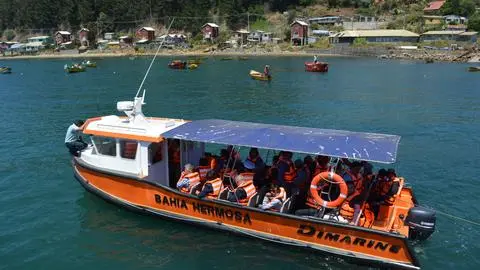 Primer bote de turismo en Coliumo