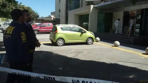 Delincuentes asaltan Clínica de la Mujer