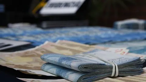 PDI CHILLÁN RECUPERO DINERO DE MUJER DE LA TERCERA EDAD QUE ESTABA EN PODER DE NUERA