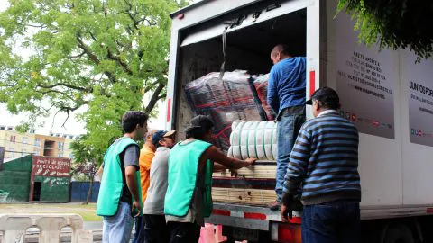Concepción recibió los primeros kits de abrigo del Hogar de Cristo