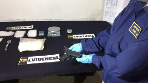 PDI CONCEPCIÓN INCAUTÓ 13.000 DOSIS DE COCAÍNA BASE, UNA PISTOLA Y MUNICIÓN