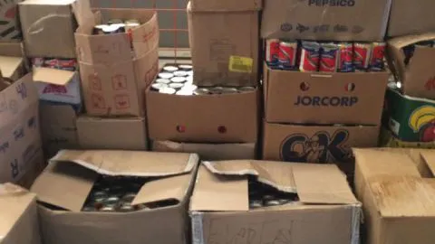 ONEMI entregó cajas con ayuda vencida a afectados por incendios en Tomé