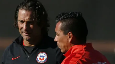 Esteban Paredes sería la sorpresa de la Roja para enfrentar a Venezuela