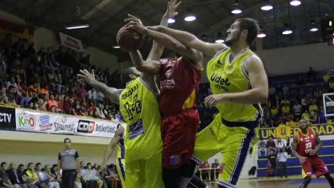 Dura caída a un paso de la final: Basket Udec pierde ante Español de Talca y no logra el milagro