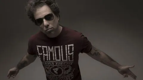 Andrés Calamaro llega a Concepción con su gira “Licencia para cantar”