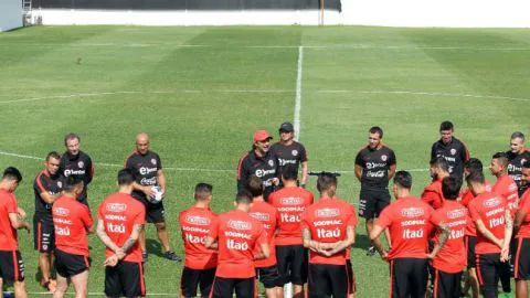 Juan Antonio Pizzi y la posibilidad de jugar en Concepción: “He manifestado que jugar en regiones es una posibilidad”