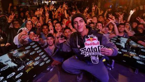 Jokker ganó la semifinal regional de la Red Bull Batalla de los Gallos en Concepción  