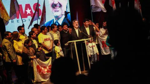 Alejandro Guillier fue proclamado como candidato presidencial por el partido MAS