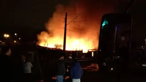 Violento incendio dejó 17 personas damnificadas en Concepción