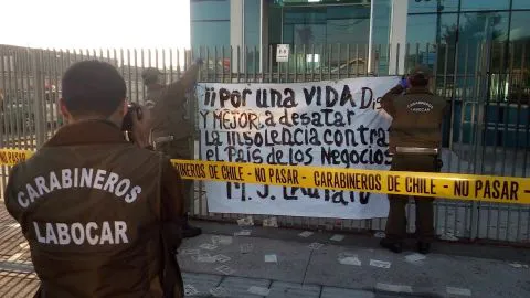 Oficina del SII en Talcahuano sufre ataque por encapuchados