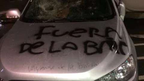 En medio de consulta indígena por Octopus detractores destruyeron auto del director del SEA