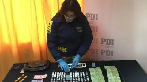 Detienen a 3 personas con más de 250 dosis de cocaína en Lebu