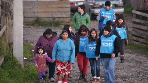 TECHO-Chile desplegará cientos de voluntarios de Valparaíso y  Biobío en nueva versión de los Trabajos de Invierno 2017