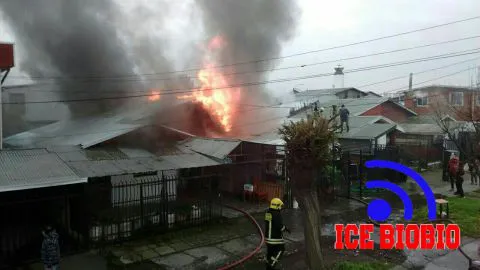 Dos casas resultaron quemadas tras incendio en sector Candelaria