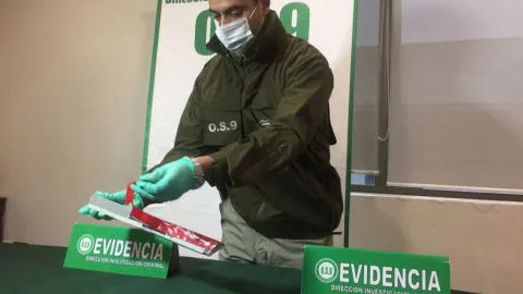 Dos sujetos fueron detenidos por instalar clonador de tarjetas en Concepción