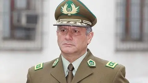 Exigen eliminar calidad de hijo ilustre de Concepción a ex general Bruno Villalobos
