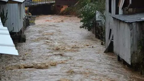 Onemi declaró Alerta Roja para Curanilahue por inundación y Amarilla regional ante sistema frontal