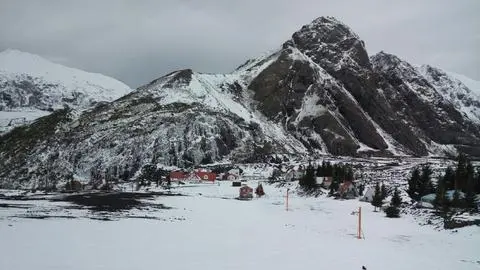 Dan a conocer horarios y tarifas del Parque Nacional Laguna del Laja