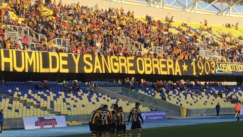 Vial juega su partido más importante de la última decada: busca volver al profesionalismo