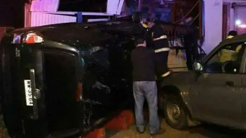 Una mujer falleció arrollada por un auto que ingresó en su casa en Los Álamos