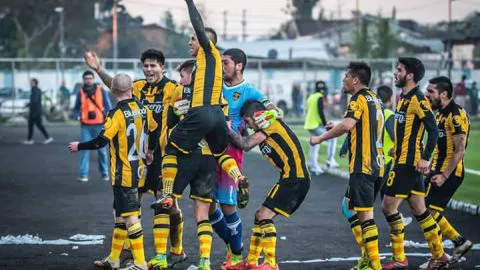 Fernández Vial cierra la primera ronda como líder del torneo tras derrotar a Municipal Mejillones