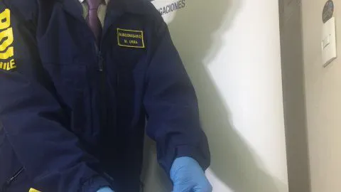 Detuvieron a padres que escondían droga en la ropa de su hijo de 3 años