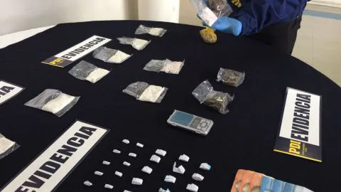 PDI detiene a dos primos por microtráfico de drogas en Talcahuano