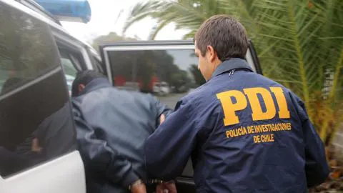 Robó en tienda ABC Din de Cañete: fue detenido a los pocos minutos de la PDI