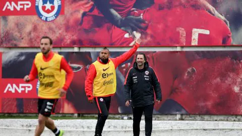 Otra vez Arturo Vidal protagoniza “desenfrenada” fiesta en Casino Monticello