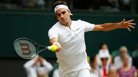 ROGER FEDERER SE VUELVE VIRAL POR SUS ZAPATILLAS