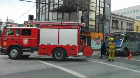 Insólito caso: Carabineros cursa parte a Bomberos que acuden a emergencia en Concepción