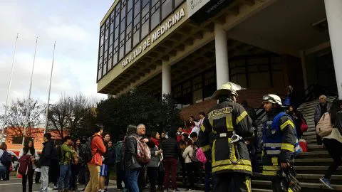 Emergencia en la UDEC: Evacúan Facultad de Medicina