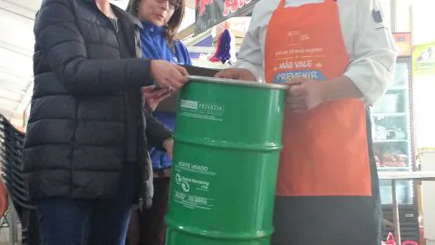 La destacable iniciativa reciclable que se toma las ramadas de Concepción