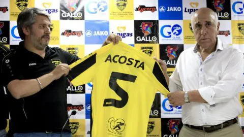 EX DT DE FERNÁNDEZ VIAL SE RETIRÓ DEL FÚTBOL TRAS SER DIAGNOSTICADO DE ALZHEIMER