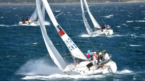 Se vivió una nueva regata de la Armada en Talcahuano