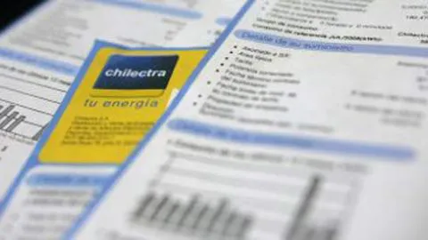 Cuentas de la luz en la región del Biobío bajarán en promedio cerca de un 13%