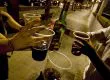 Proyecto de ley pide cárcel por consumir alcohol en la vía pública