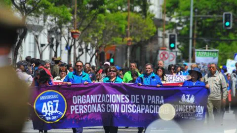 [FOTOS] Cerca de 7.000 personas participaron de desfile ciudadano en Concepción