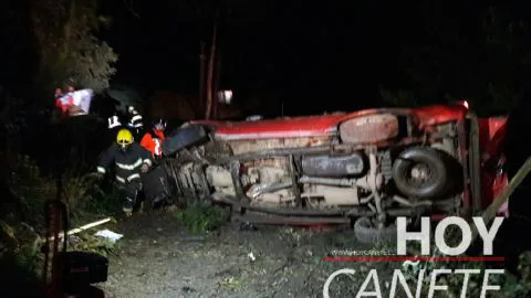 Indagan accidente que dejó un muerto y cuatro heridos en Cañete