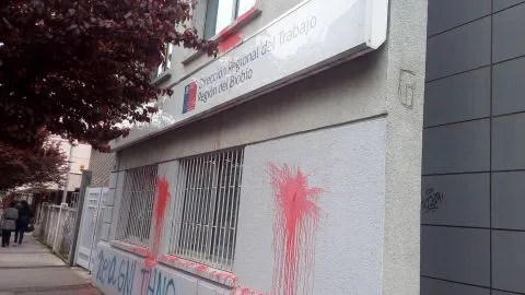Movimiento Juvenil Lautaro atacó nuevamente oficinas en Concepción