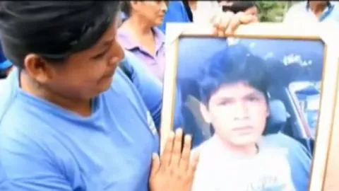 Joven Peruano fue retirado del ataúd en el que era velado, pues aún respiraba.