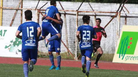 El noble gesto de la hinchada de Colchagua con los jugadores de Naval
